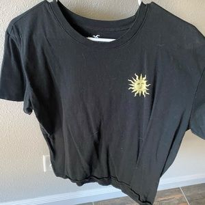 Hollister T size large